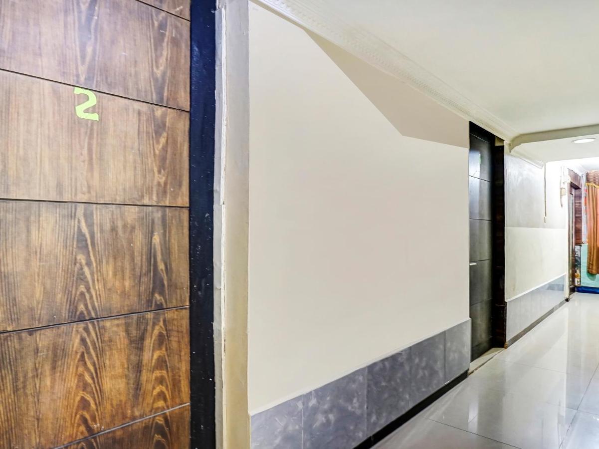 Oyo 90161 Hotel Lendosis Pipa Reja Angkatan 66 Palembang Exteriör bild