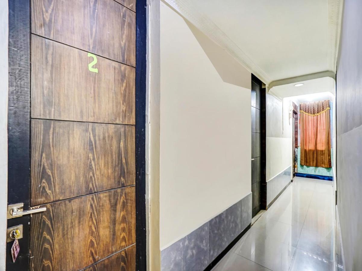 Oyo 90161 Hotel Lendosis Pipa Reja Angkatan 66 Palembang Exteriör bild