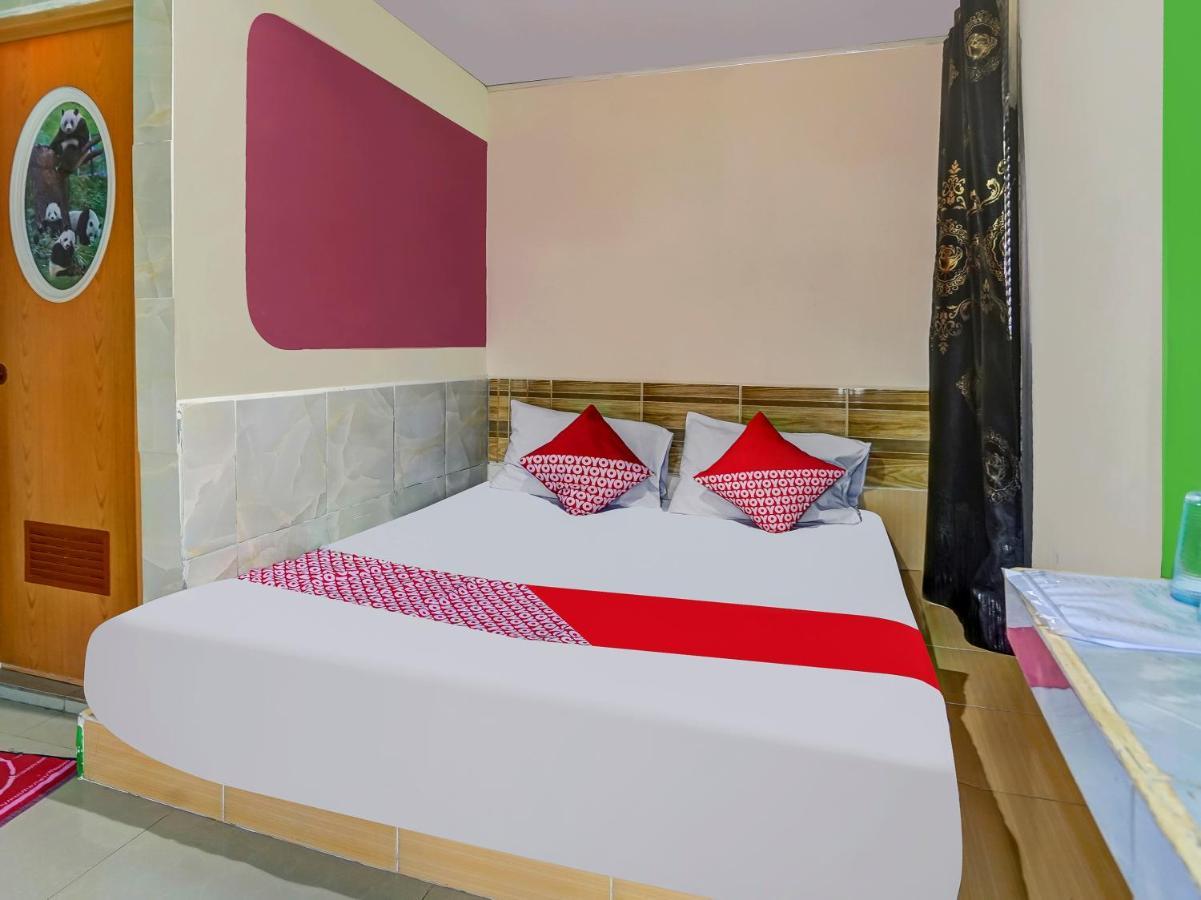 Oyo 90161 Hotel Lendosis Pipa Reja Angkatan 66 Palembang Exteriör bild