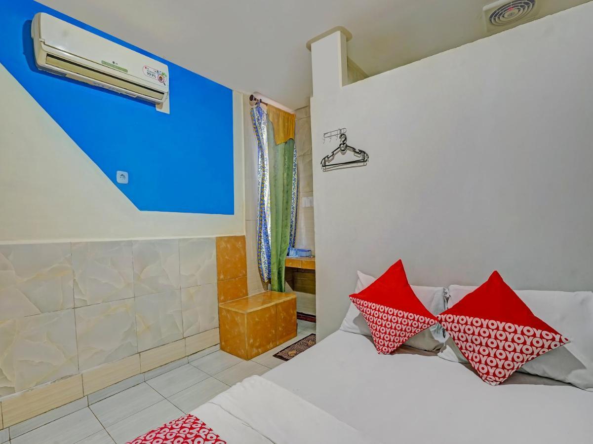 Oyo 90161 Hotel Lendosis Pipa Reja Angkatan 66 Palembang Exteriör bild