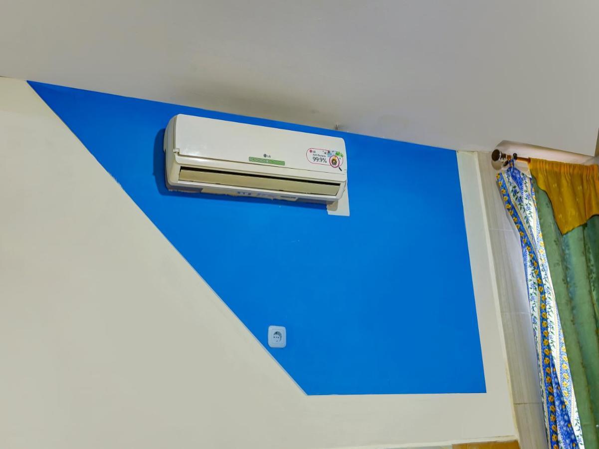 Oyo 90161 Hotel Lendosis Pipa Reja Angkatan 66 Palembang Exteriör bild